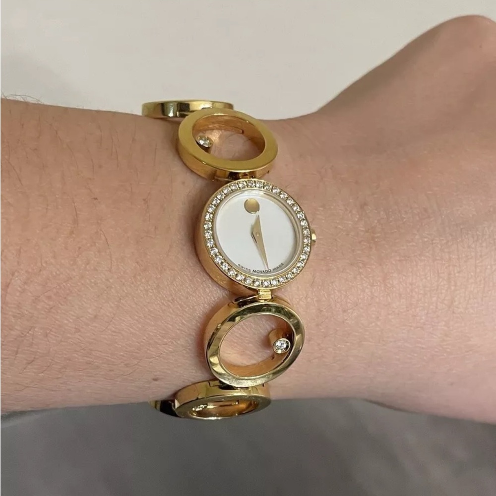 Women's Movado S/S Ono Diamond Gold Mother Pearl Watch 88 A1 1811S Book & Links